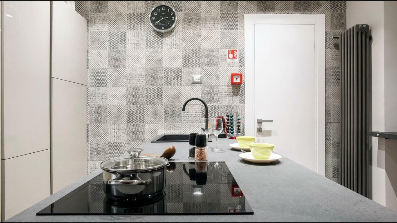 Moma Roma Apartment ภายนอก รูปภาพ